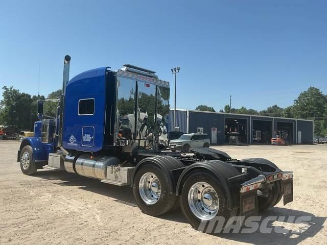 Peterbilt 389 وحدات الجر