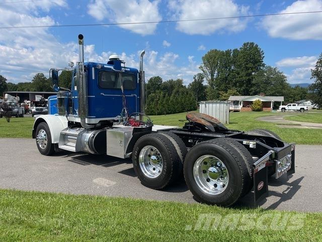 Peterbilt 389 وحدات الجر