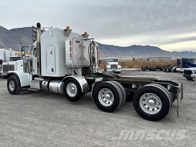 Peterbilt 389 وحدات الجر