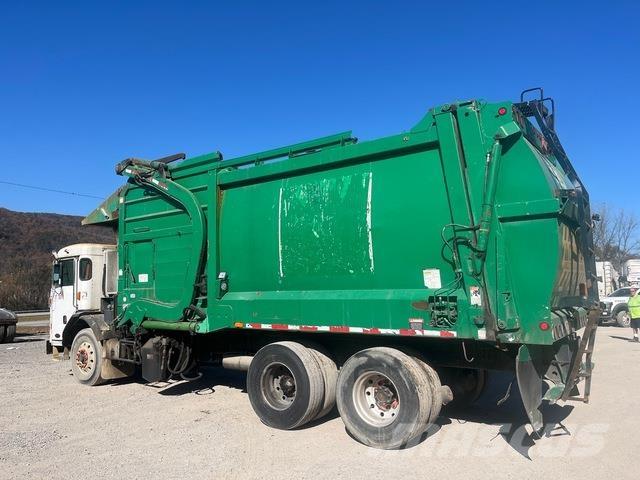 Peterbilt 520 شاحنات المخلفات