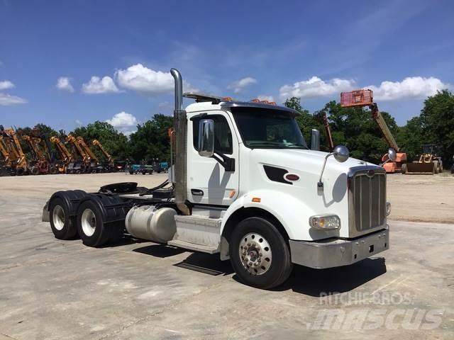 Peterbilt 567 وحدات الجر