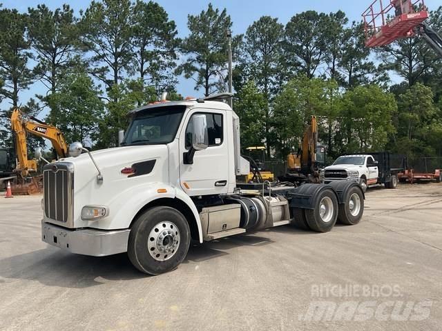 Peterbilt 567 وحدات الجر