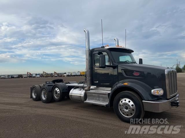 Peterbilt 567 وحدات الجر