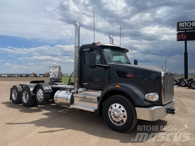 Peterbilt 567 وحدات الجر