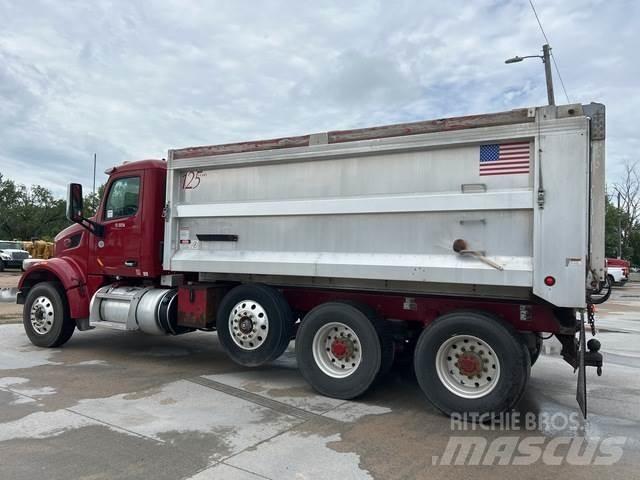 Peterbilt 567 شاحنات قلابة