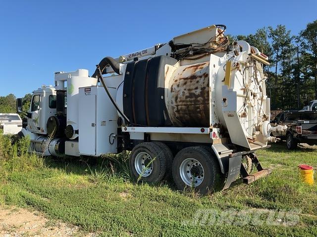 Peterbilt 567 حفارات زحافة
