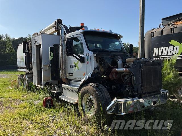 Peterbilt 567 حفارات زحافة