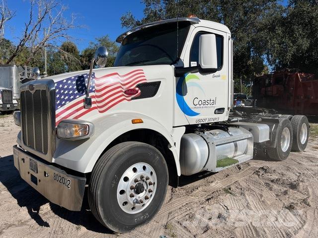 Peterbilt 567 وحدات الجر