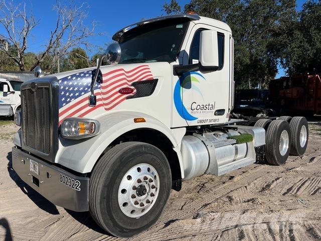 Peterbilt 567 وحدات الجر