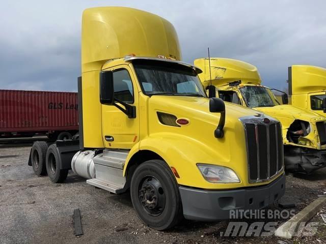Peterbilt 579 وحدات الجر