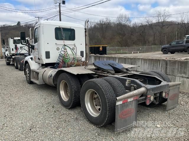 Peterbilt 579 وحدات الجر