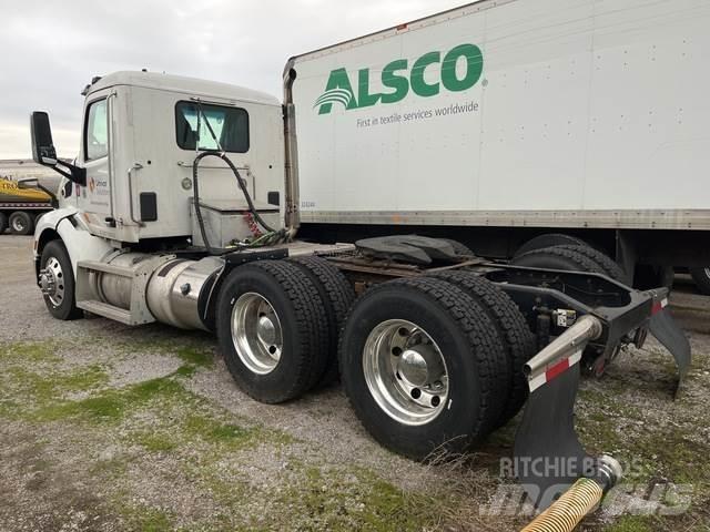 Peterbilt 579 وحدات الجر