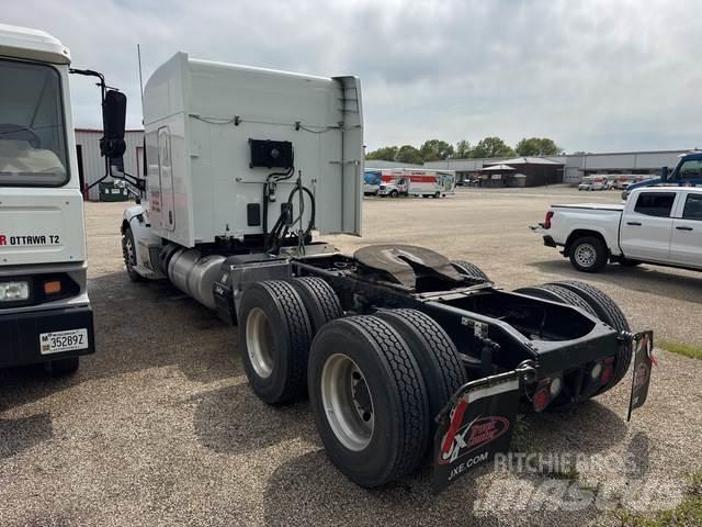 Peterbilt 579 وحدات الجر