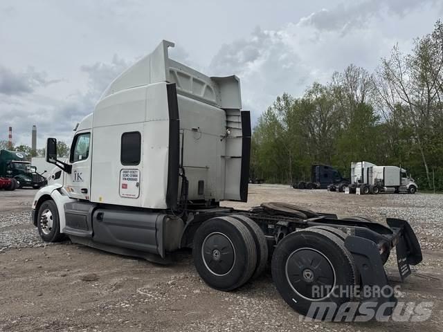 Peterbilt 579 وحدات الجر