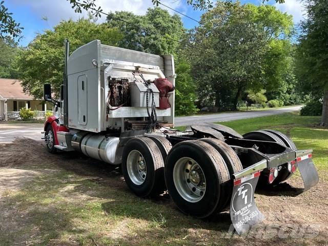 Peterbilt 579 وحدات الجر