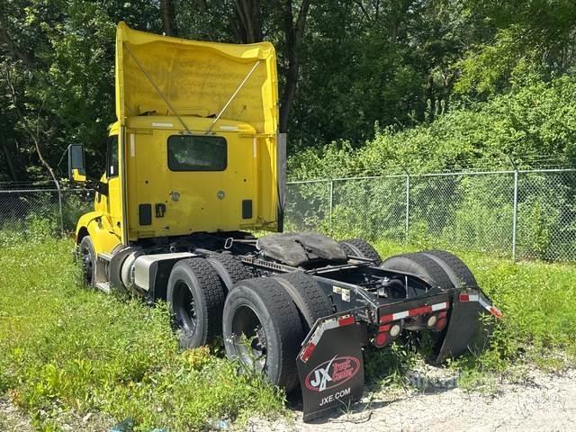 Peterbilt 579 وحدات الجر