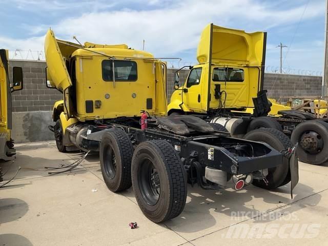 Peterbilt 579 وحدات الجر