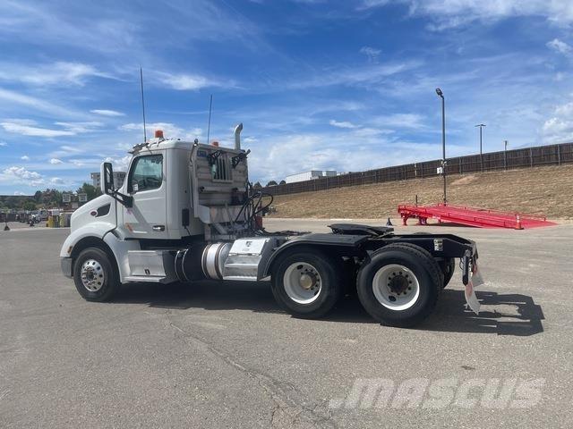 Peterbilt 579 وحدات الجر