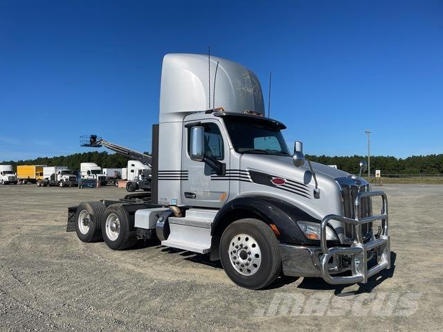 Peterbilt 579 وحدات الجر