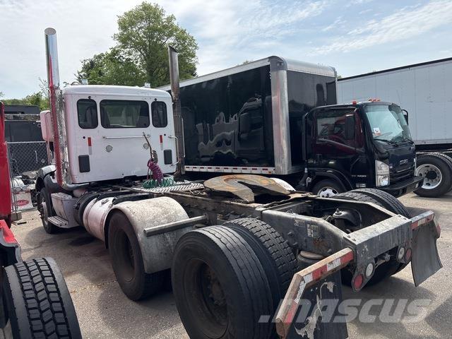 Peterbilt 579 وحدات الجر