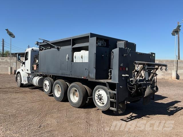 Peterbilt 579 شاحنات خرسانة