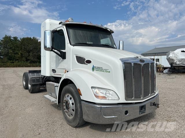 Peterbilt 579 وحدات الجر