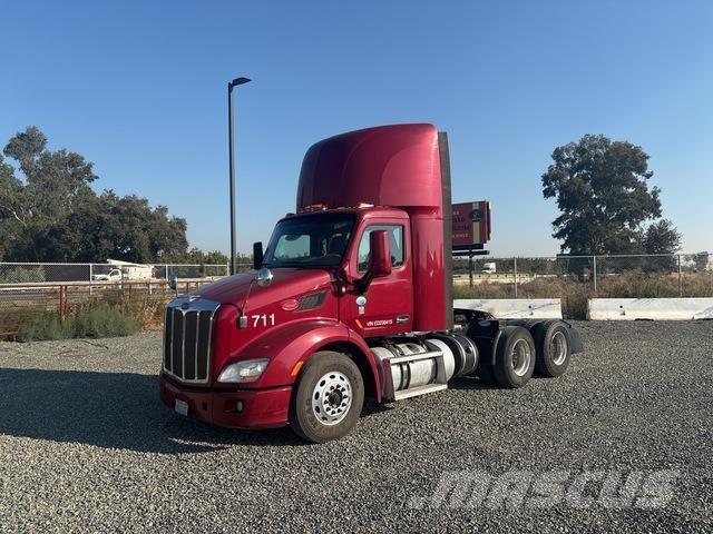 Peterbilt 579 وحدات الجر