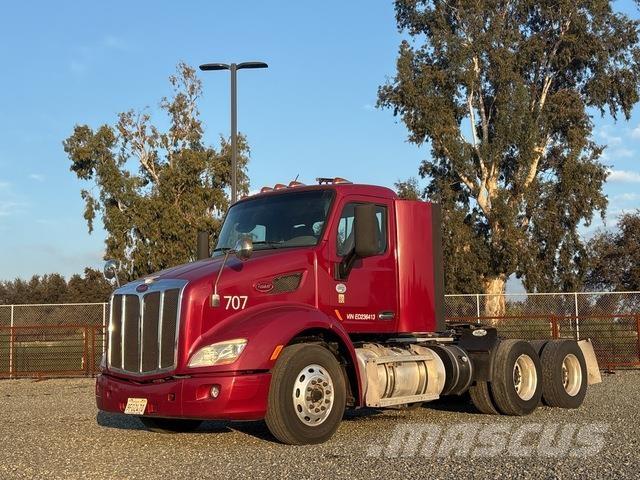 Peterbilt 579 وحدات الجر