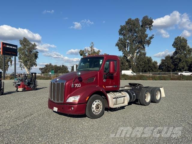 Peterbilt 579 وحدات الجر