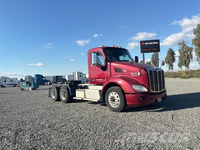Peterbilt 579 وحدات الجر