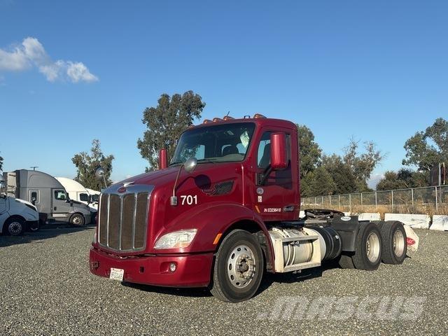 Peterbilt 579 وحدات الجر