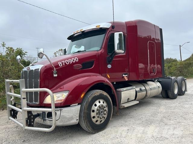 Peterbilt 579 وحدات الجر