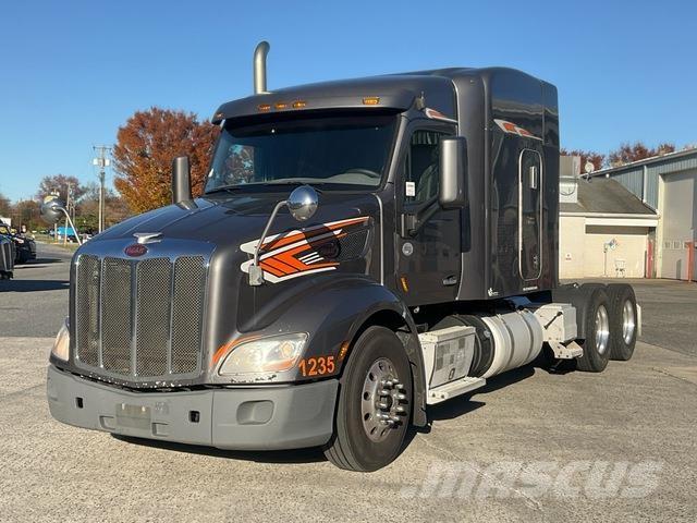 Peterbilt 579 وحدات الجر