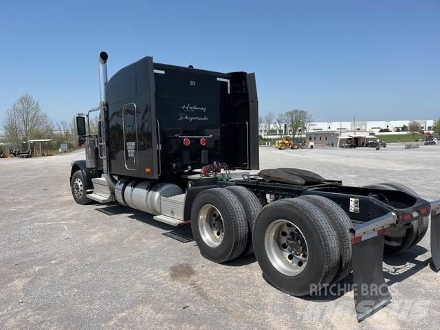 Peterbilt 589 وحدات الجر