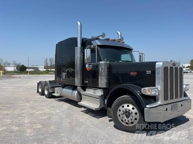 Peterbilt 589 وحدات الجر