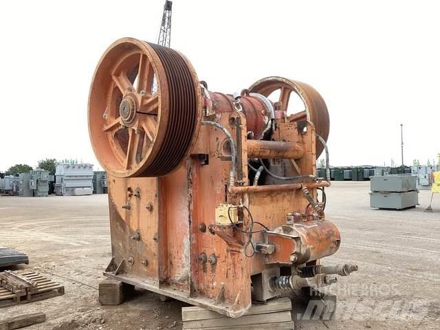 Pioneer 3546 Crushers