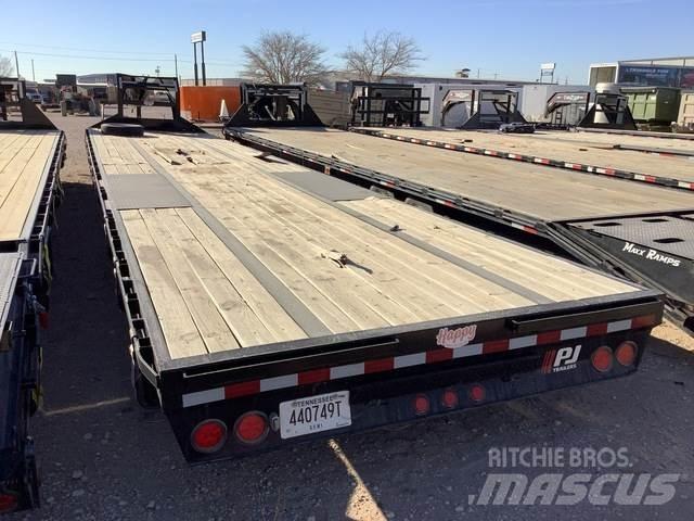 PJ Trailers مقطوروات مسطحة/مفصلية الجوانب