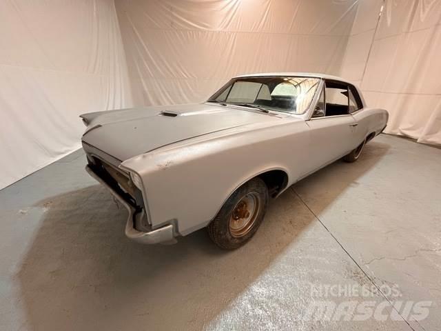 Pontiac GTO سيارات