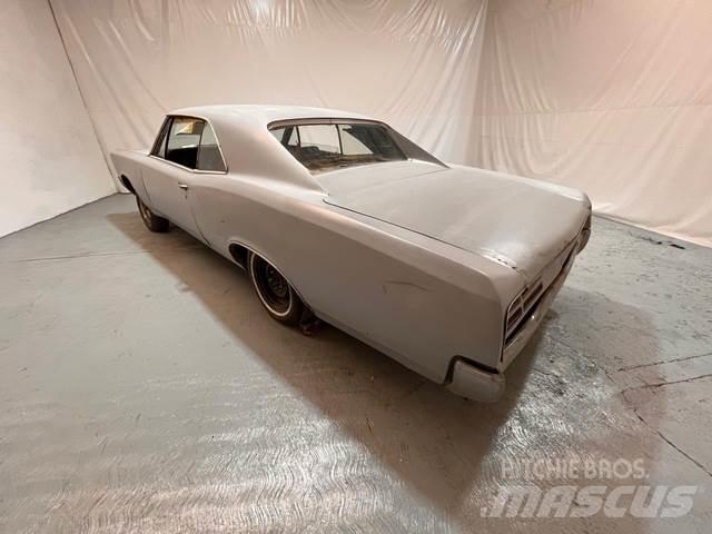 Pontiac GTO سيارات