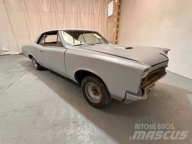 Pontiac GTO سيارات