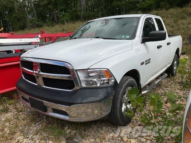 RAM 1500 شاحنات خفيفة/مفصلية الجوانب