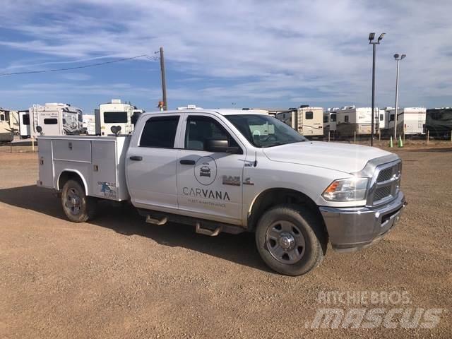 RAM 2500 شاحنات خفيفة/مفصلية الجوانب