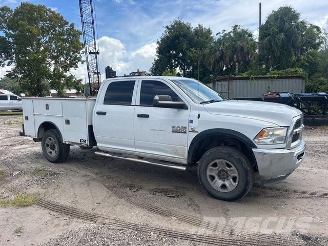 RAM 2500 شاحنات خفيفة/مفصلية الجوانب