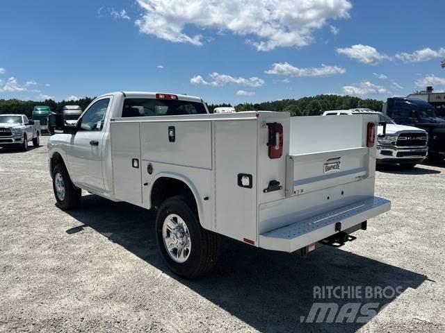RAM 3500 شاحنات خفيفة/مفصلية الجوانب