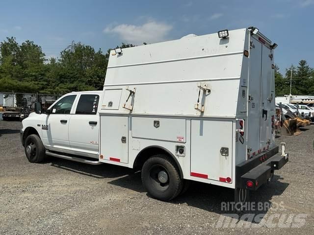 RAM 3500 شاحنات خفيفة/مفصلية الجوانب