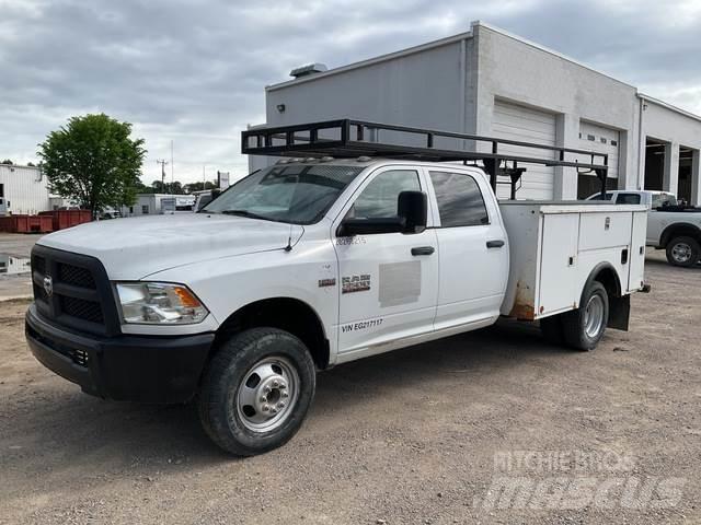 RAM 3500 شاحنات خفيفة/مفصلية الجوانب