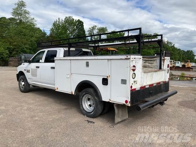 RAM 3500 شاحنات خفيفة/مفصلية الجوانب