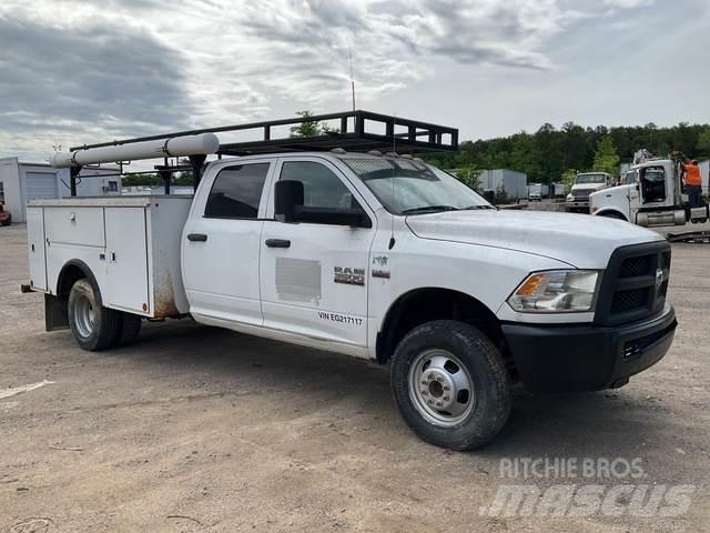 RAM 3500 شاحنات خفيفة/مفصلية الجوانب