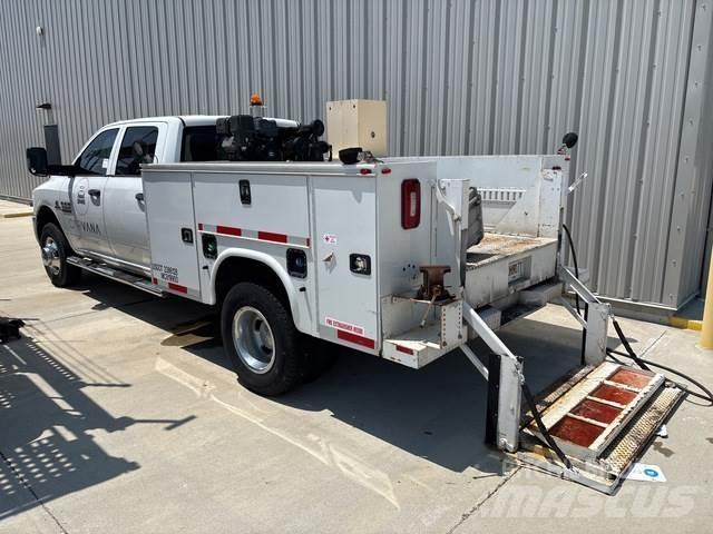 RAM 3500 شاحنات خفيفة/مفصلية الجوانب