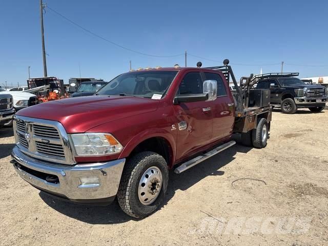 RAM 3500 شاحنات مسطحة/مفصلية الجوانب
